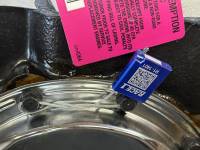 Race-1 - R1399 - Image 9